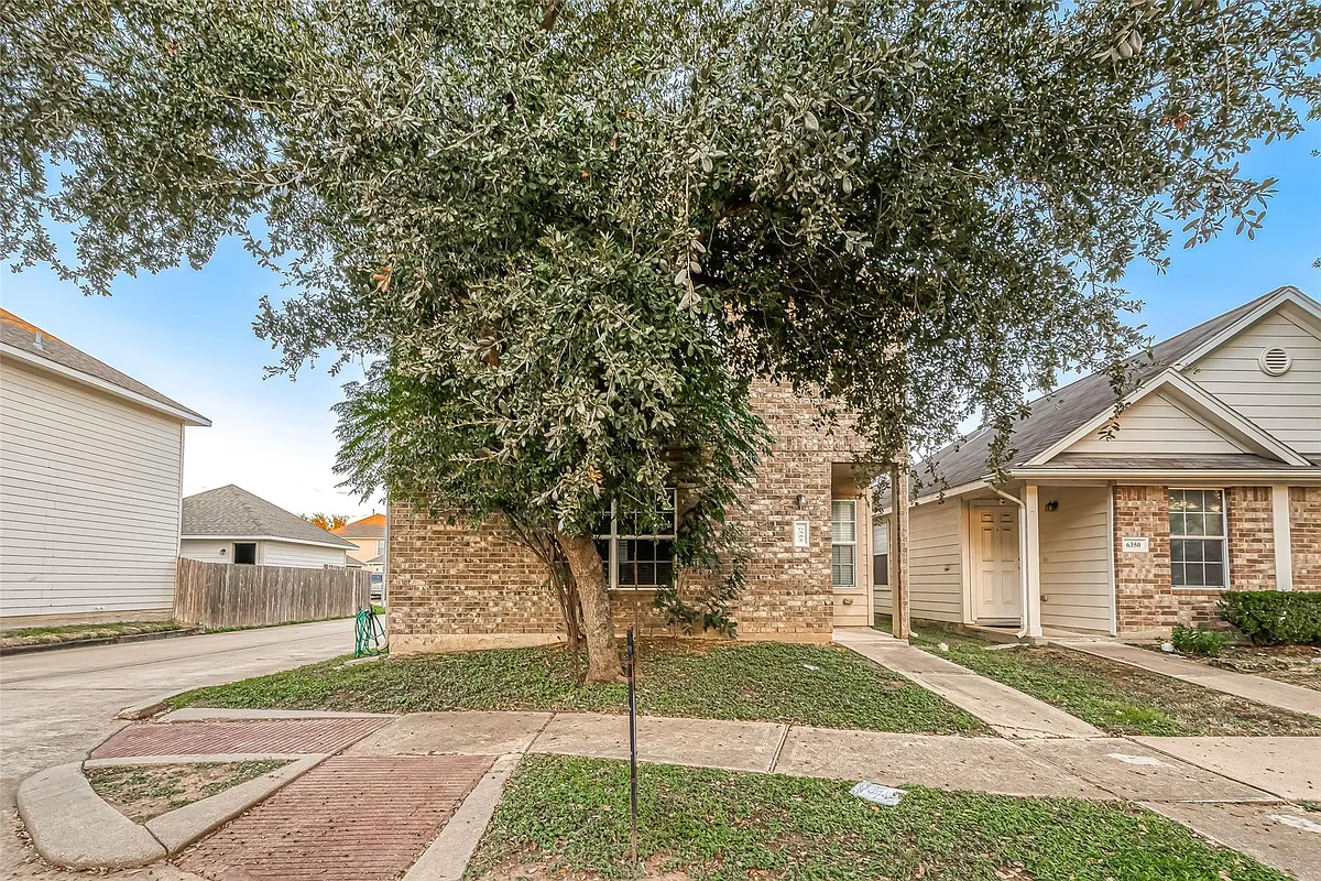 Building Photo - 6352 Austinville Dr