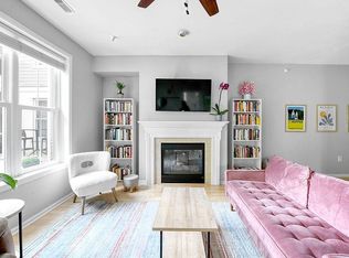 201 N Blair St APT 102, Madison, WI 53703
