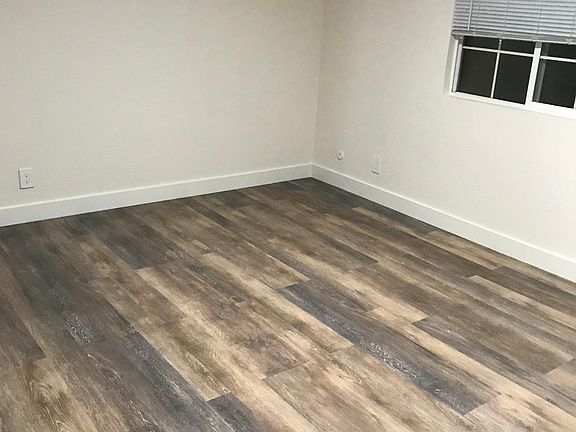 4th image of 308 San Vito Ct