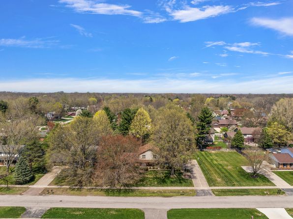 1431 Oak Ter, Saint Joseph, MI 49085