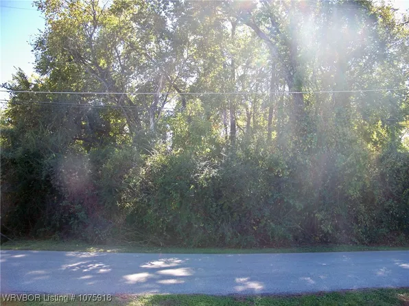0 W Willow St, Mountainburg, AR 72946