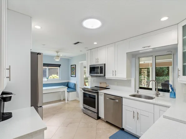 6348 Whispering Wind Way, Delray Beach, FL 33484