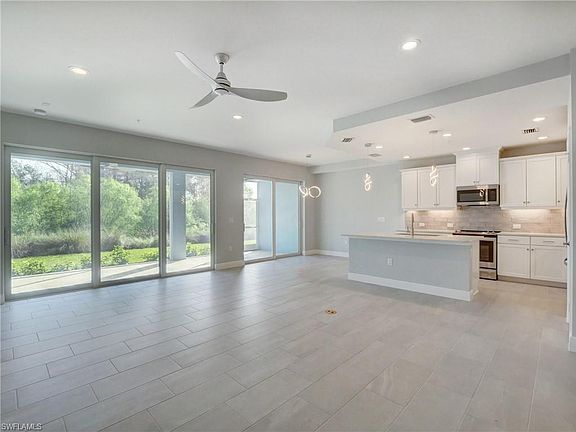 5th image of 2554 Seychelles DR #903