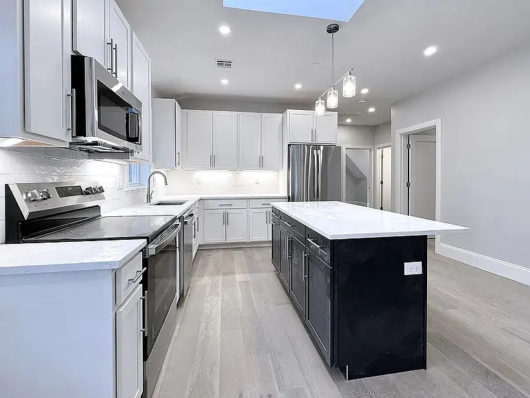 52 Fairbanks St #1 — Photo 1