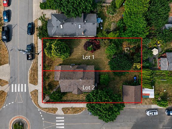 2nd image of 307 3rd St