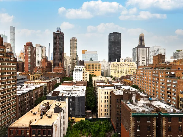 401 East 65th Street image 1 of 10