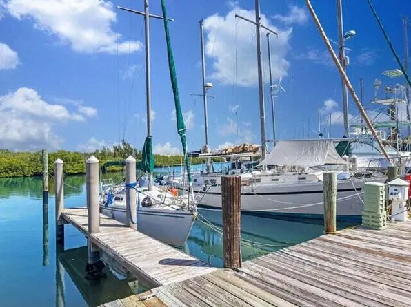 35 Sombrero Blvd #B31, Marathon, FL 33050