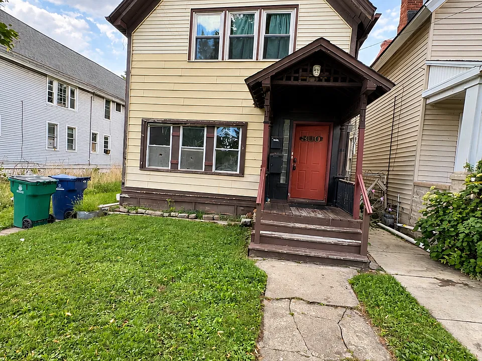 300 Maryland Avelower