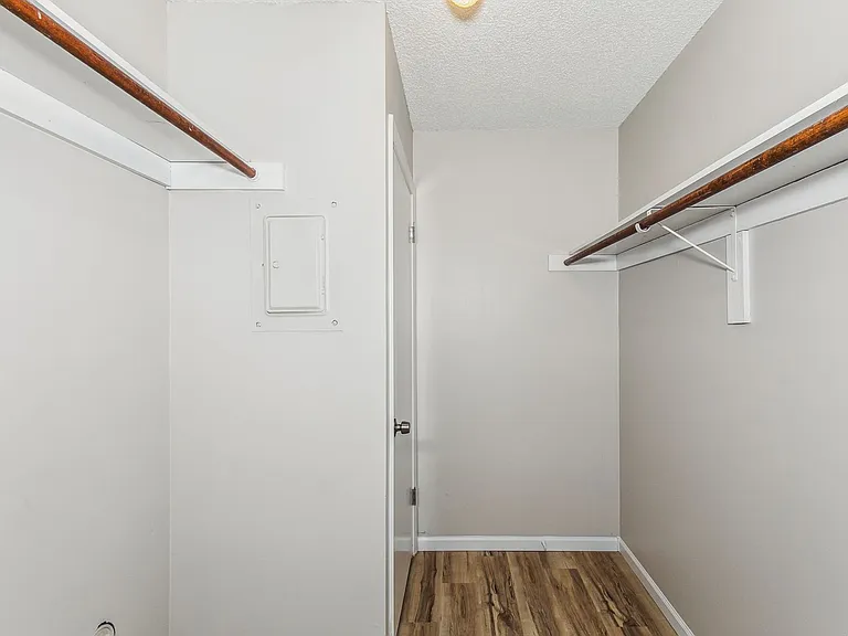 North Ridge Apartments — Photo 7