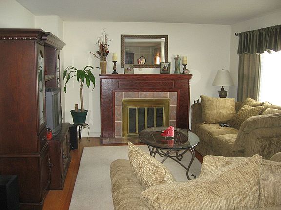 2nd image of 214 Euclid Dr