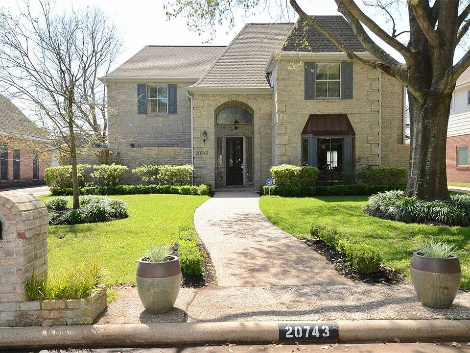 1st image of 20743 Vanderwick Dr
