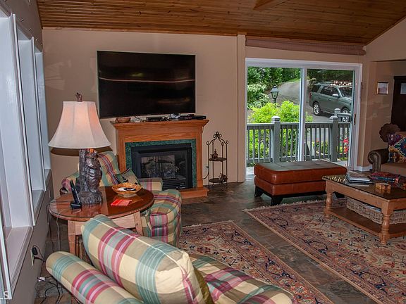 4th image of 1161 Sky High Dr #81