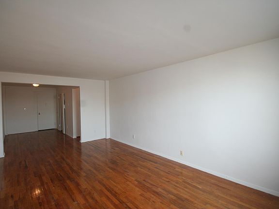2nd image of 13 Monroe Blvd #N