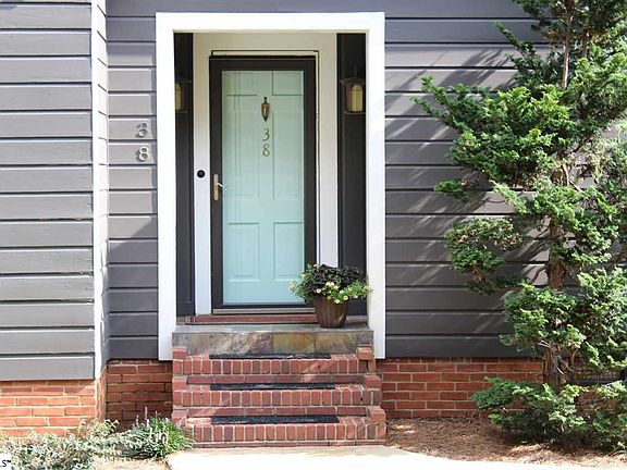 3rd image of 38 Clarendon Ave