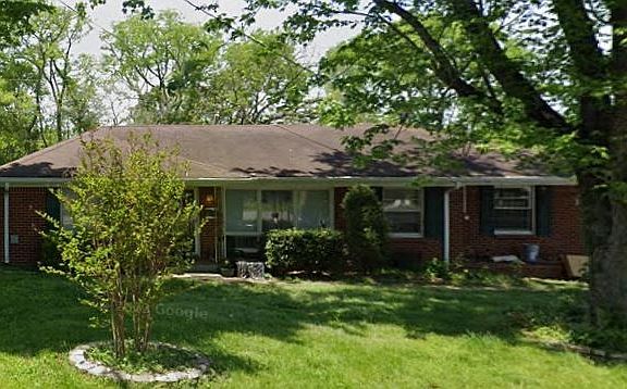 2nd image of 1024 Meadowview Dr