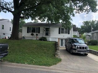 3526 Jackson St, Saint Joseph, MO 64507