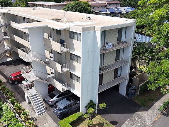 2nd image of 1830 Punahou St