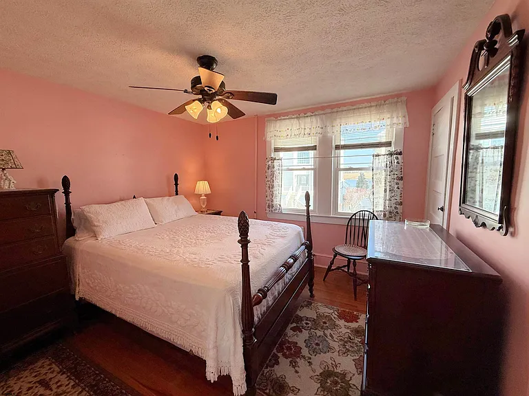 135 N Avolyn Ave #SEPTEMBER — Photo 12