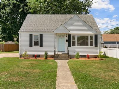 51 Midland Dr, Cranston, RI, 02920