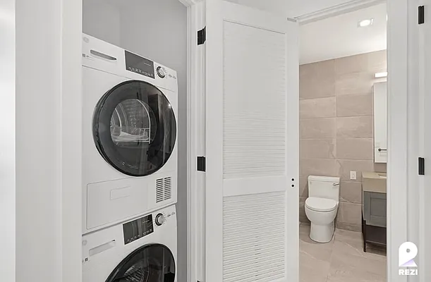 Rented by REZI | media 66