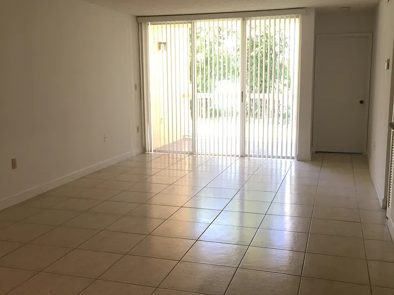7320 NW 114th Ave #107 — Photo 8