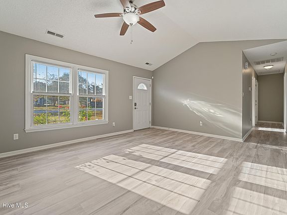 4th image of 608 Mallard Drive