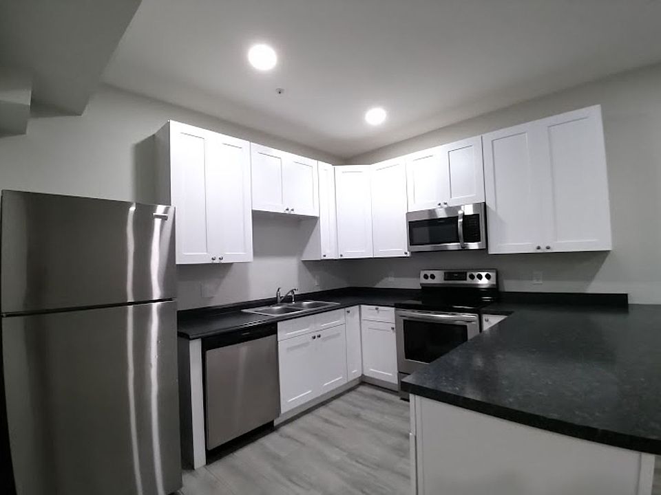 1st image of 1601 Kimbark St #B14