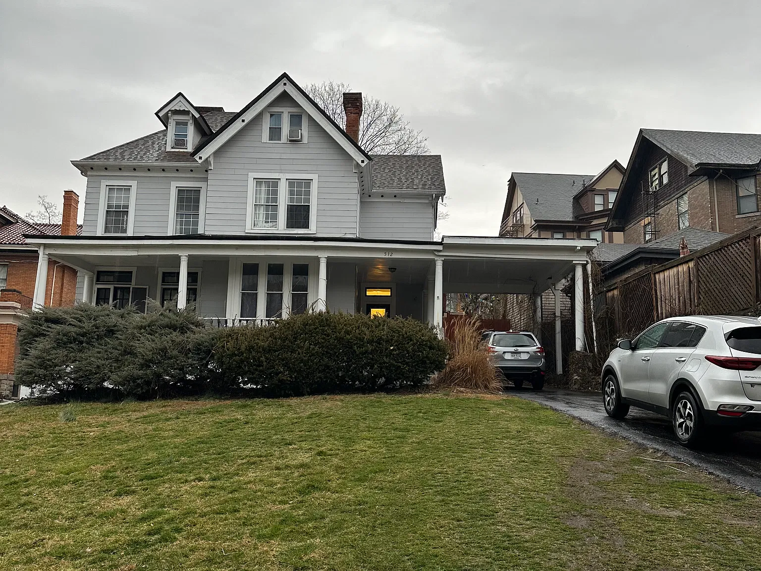 3 bed, 725 sqft, $1,750 — Photo 1