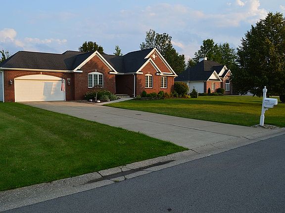 3rd image of 3350 Blossom Ln