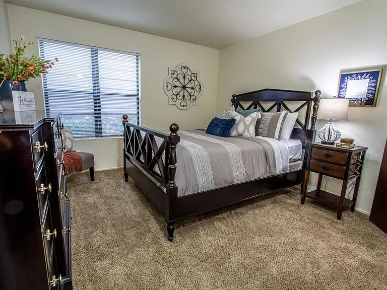 ONE MONTH FREE! APPLY FREE! VIRTUAL TOURS! — Photo 100