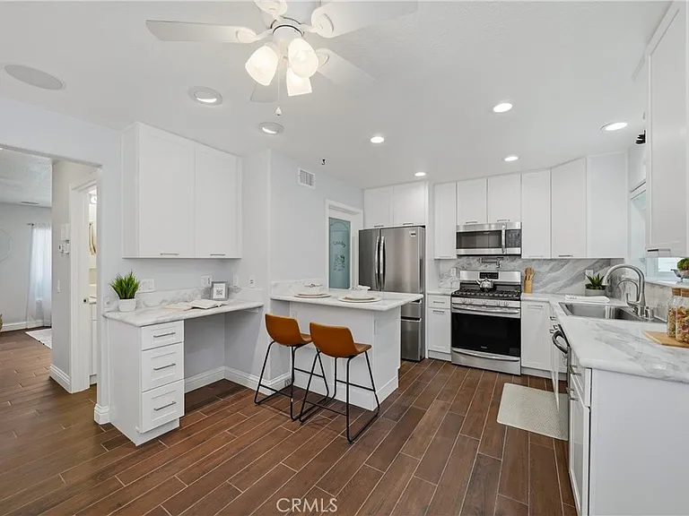 850 Windwood Dr — Photo 10