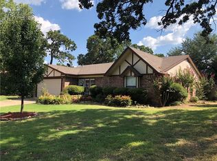 3904 Linden Dr, Arlington, TX 76017