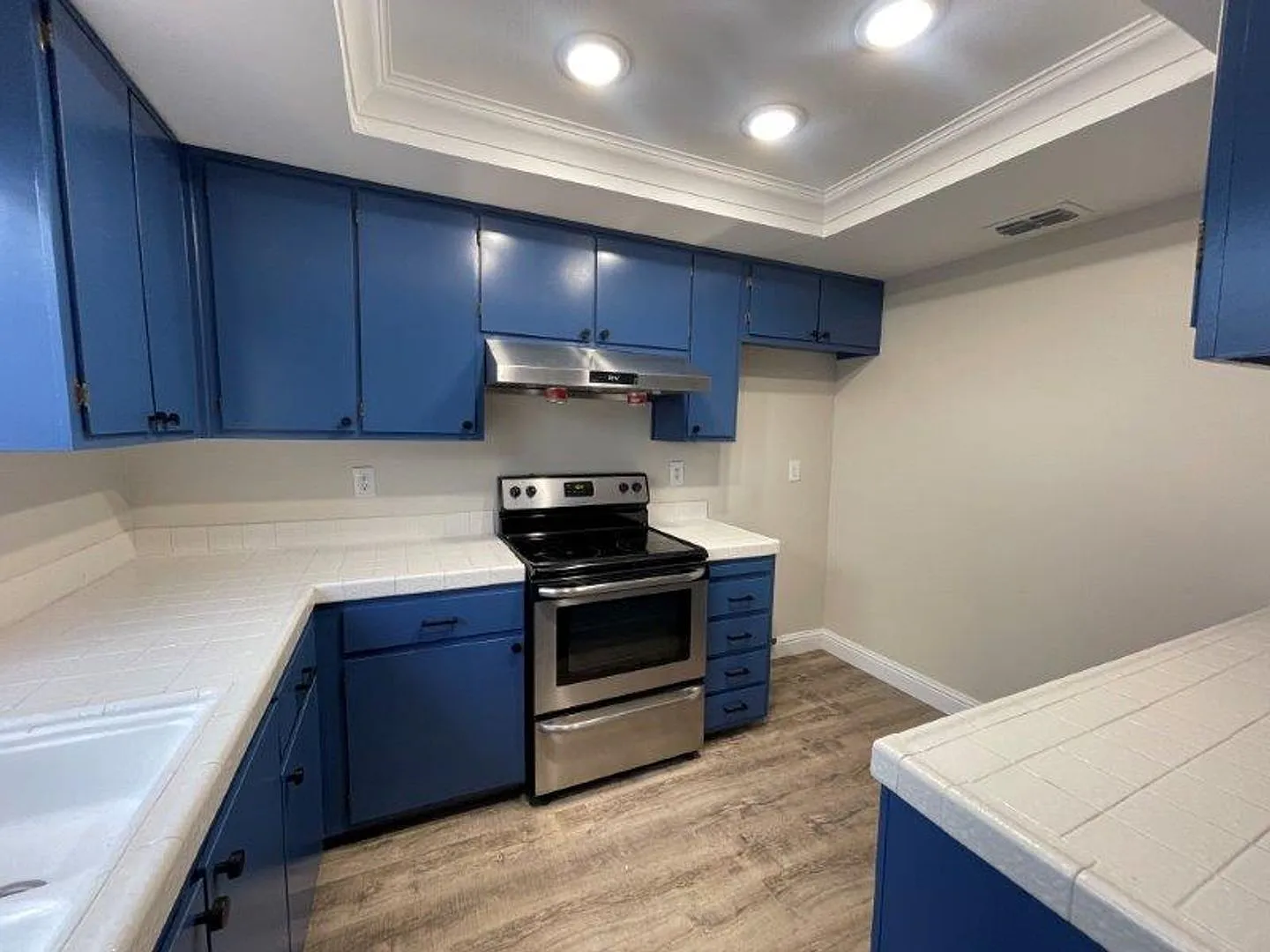 Updated 3 Bed 1.5 Bath Townhome — Photo 3