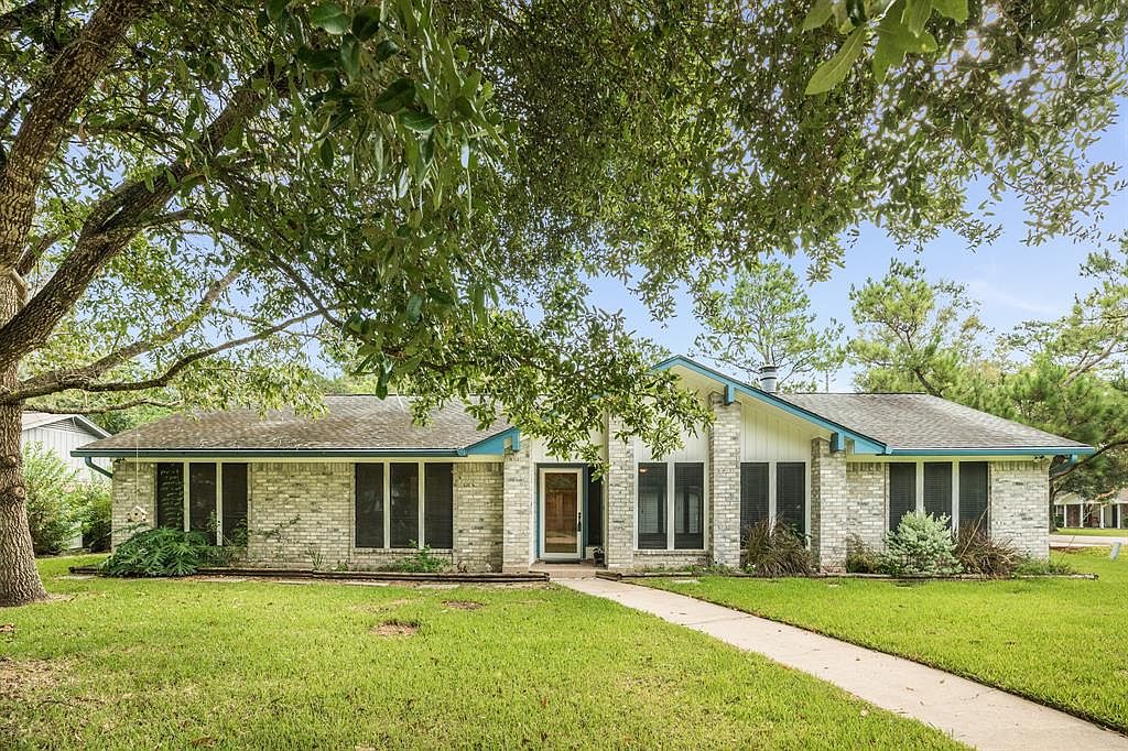 32 Finetta Ln, Alvin, TX 77511 | Zillow