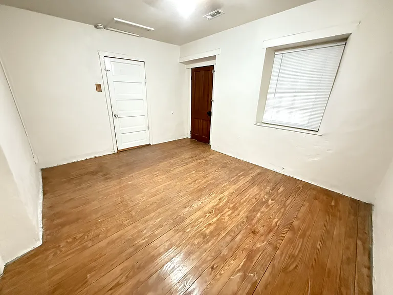 1115 Isabella St — Photo 8