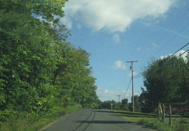 2nd image of 939 Quarry Rd