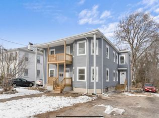 33 Woodlawn St, Randolph, MA 02368