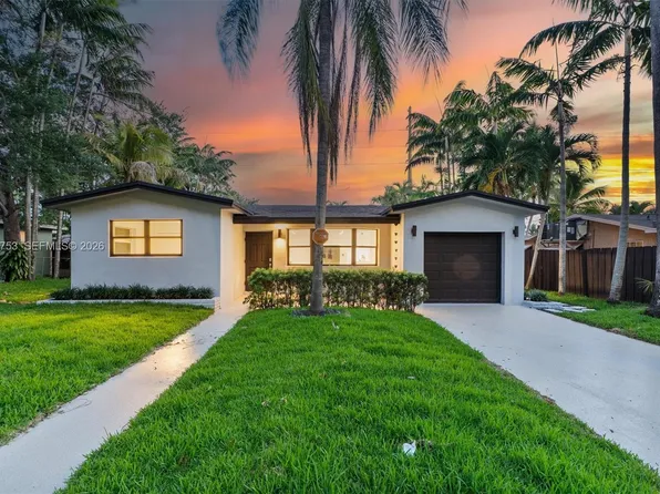 2704 Cleveland St, Hollywood, FL 33020