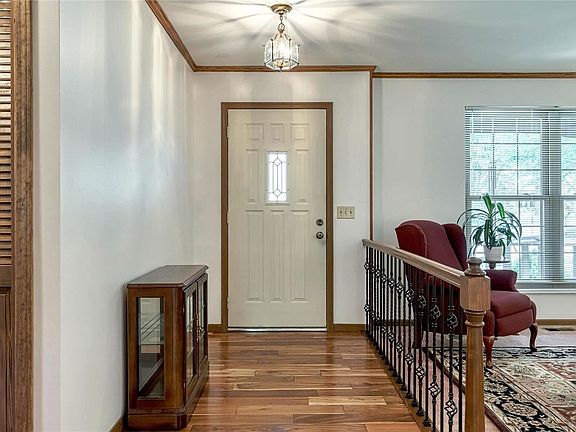 3rd image of 1805 Alvarado Dr