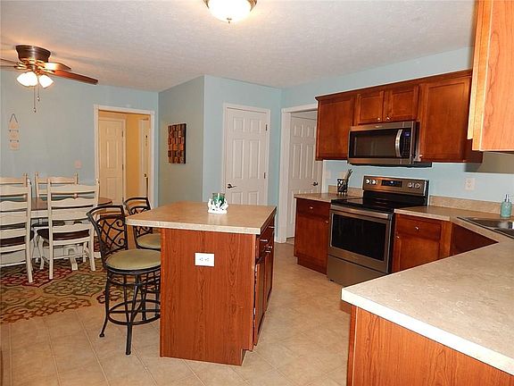 2nd image of 5675 Augusta Woods Dr