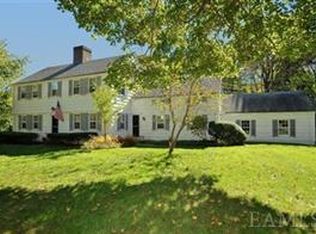 35 North Pl, Chappaqua, NY 10514