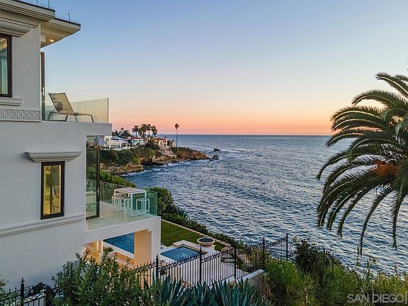 4th image of 5850 Camino De La Costa