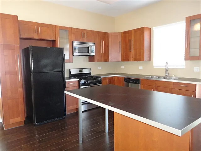 2986 Coastal Dr — Photo 3