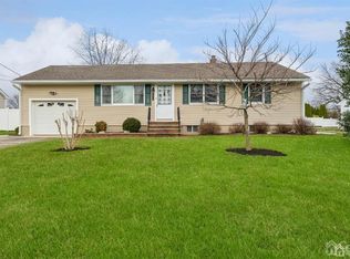 1375 Huron Rd, North Brunswick, NJ 08902