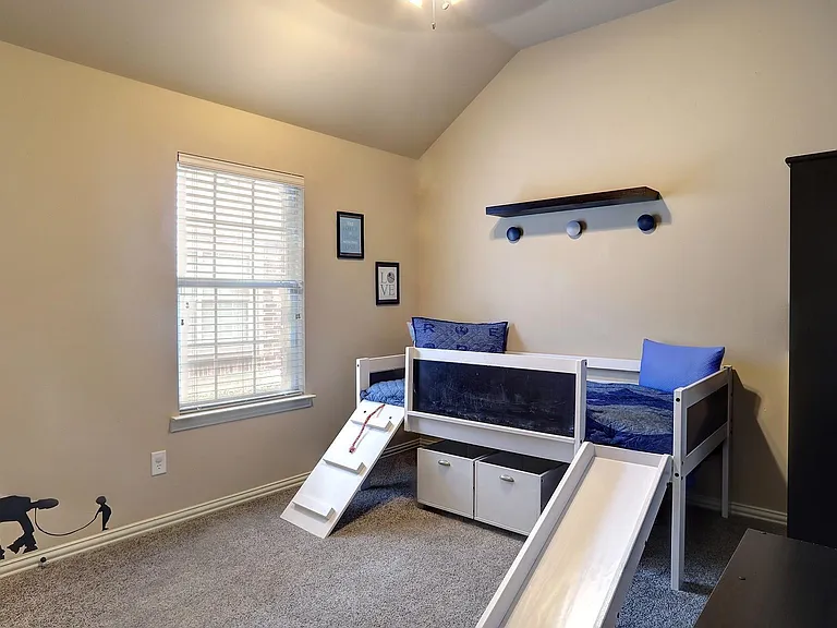 2440 Deerwood Dr — Photo 23