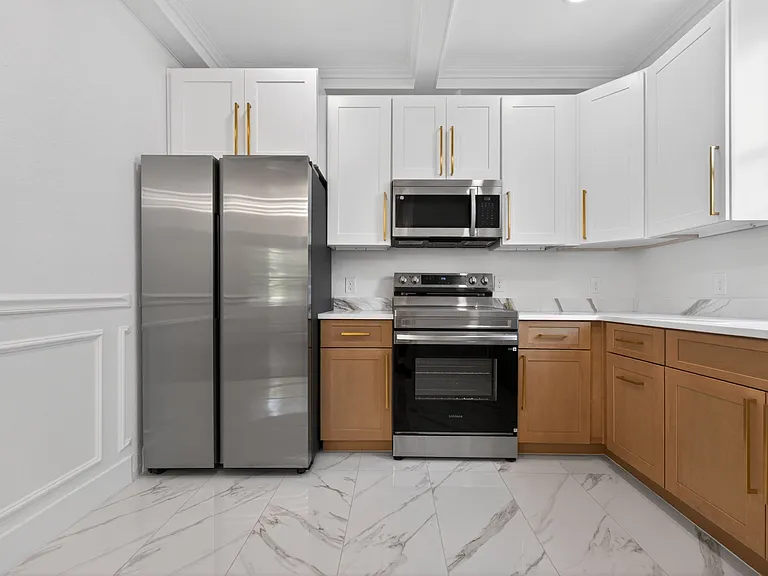1301 Townsend Ave #3 — Photo 8