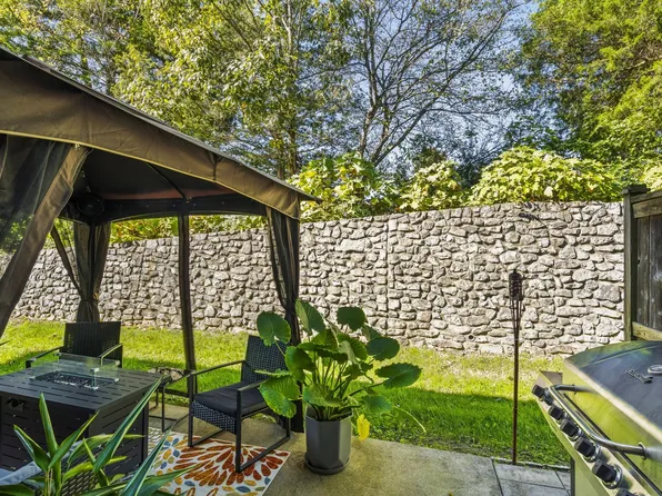 417 Waterbrook Dr, Mount Juliet, TN 37122