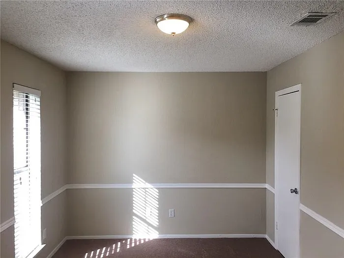 621 Shenandoah Ct — Photo 10