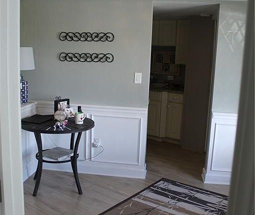 4th image of 606 Park Shore DR