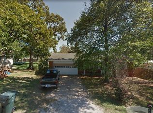 120 N McCloud Ave, Claremore, OK 74017